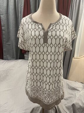 Chico's Taupe & White Geometric Short-Sleeve Tunic